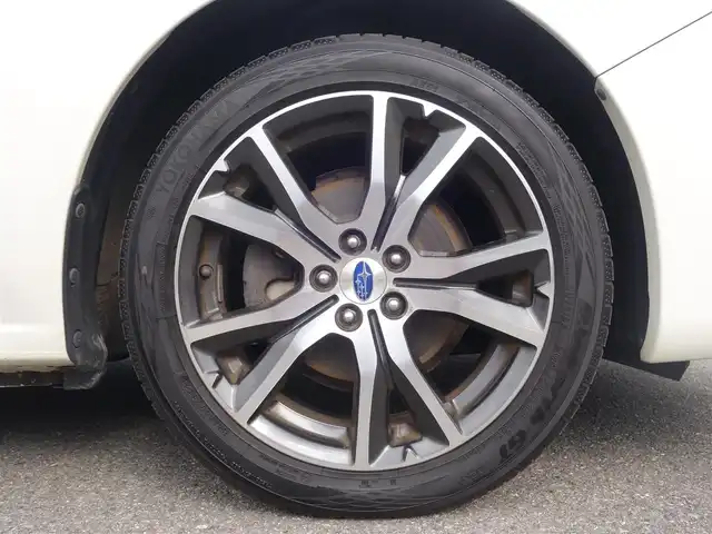 スバル インプレッサ スポーツ 2．0i－L アイサイト 山形県 2017(平29)年 6.7万km クリスタルホワイトP 4WD/アイサイト/ワンオーナー/メモリナビ/　　【CD DVD BT フルセグ USB AUX MSV】/バックカメラ/レーダークルーズコントロール/LEDオートライト/純正17インチアルミホイール/アイドリングストップ/ステアリングスイッチ/パドルシフト/電動格納ウィンカーミラー/フォグランプ/スマートキー×2/ETC