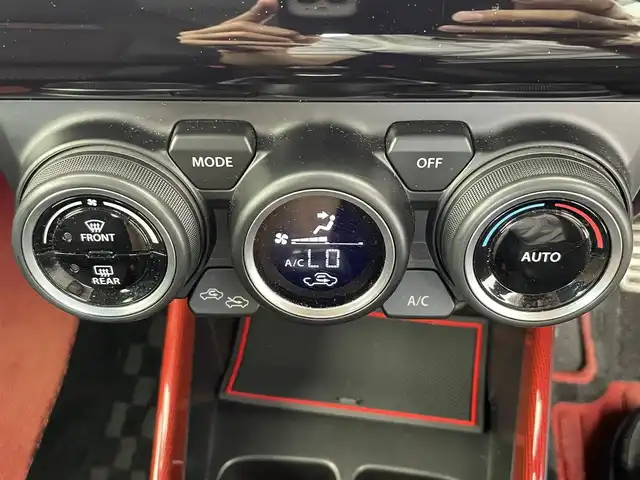 スズキ スイフト スポーツ セーフティPKG 富山県 2018(平30)年 4.1万km スーパーブラックパール 純正ナビ（AM/FM/DVD/SD/BT）/フルセグテレビ/バックカメラ/デュアルセンサーブレーキサポート/レーダークルーズコントロール/レーンキープアシスト/ビルトインETC/D席シートヒーター/スマートキー/横滑り防止措置/オートライト/６速マニュアル