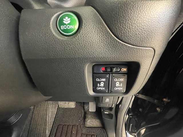 ホンダ Ｎ ＢＯＸ カスタム G ターボSSパッケージ 静岡県 2013(平25)年 5.3万km クリスタルブラックパール (株)IDOMが運営する【じしゃロン浜松店】の自社ローン専用車両になりますこちらは現金またはオートローンご利用時の価格です。自社ローンご希望の方は別途その旨お申付け下さい/社外HDDナビ（AVIC-ZH0007）　/両側パワースライドドア/クルーズコントロール/純正１５inAW/社外ドライブレコーダー/ETC/スマートキー/プッシュスタート/バックカメラ/バイザー/フロアマット
