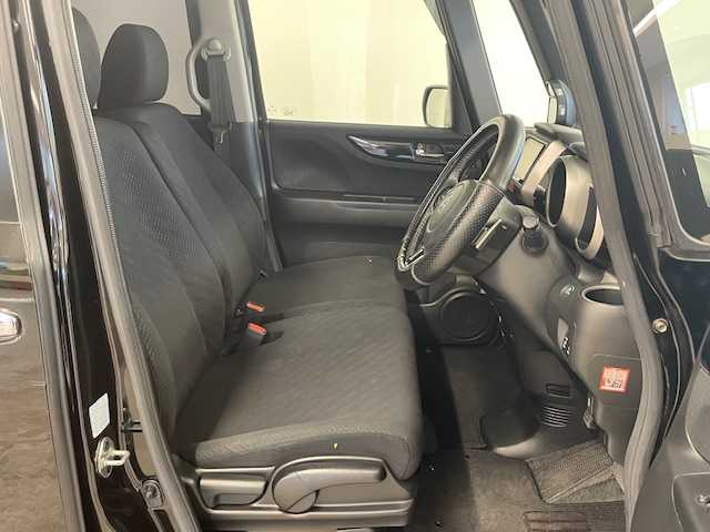 ホンダ Ｎ ＢＯＸ カスタム G ターボSSパッケージ 静岡県 2013(平25)年 5.3万km クリスタルブラックパール (株)IDOMが運営する【じしゃロン浜松店】の自社ローン専用車両になりますこちらは現金またはオートローンご利用時の価格です。自社ローンご希望の方は別途その旨お申付け下さい/社外HDDナビ（AVIC-ZH0007）　/両側パワースライドドア/クルーズコントロール/純正１５inAW/社外ドライブレコーダー/ETC/スマートキー/プッシュスタート/バックカメラ/バイザー/フロアマット