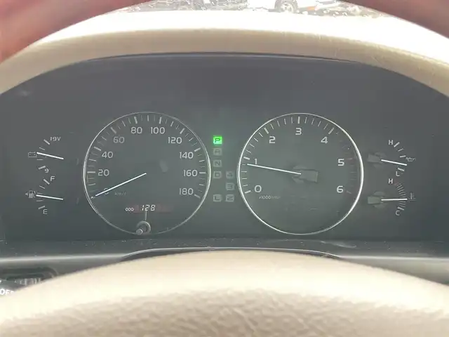 トヨタ ランドクルーザー VX－LTD 道央・札幌 2002(平14)年 12.9万km ウォームシルバーM ４WD/寒冷地仕様/純正メーカーナビ/AM/FM/CD/MD/クルーズコントロール/バックカメラ/ETC/ドライブレコーダー/センターデフロック/クールボックス/PWRMODE/2ndstart/トランスファレバー/Fシートヒーター/革巻きウッドコンビステアリング/ステアリングリモコン/リモコンキー/ハロゲンヘッドライト/オートライト/フォグランプ/ヘッドライトウォッシャー/電動格納ミラー/ヒーテッドドアミラー/純正フロアマット/ドアバイザー/リアフォグランプ/スペアキー/社外エンジンスターター/社外AW付冬タイヤ積込/275/65/R17/2020年/山8mm