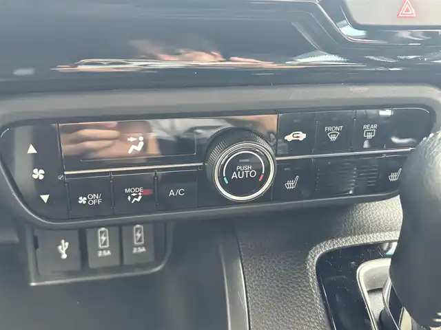 ホンダ Ｎ ＢＯＸ カスタム L ターボ 滋賀県 2021(令3)年 6.8万km クリスタルブラックパール 純正８インチナビ/Bluetooth/DVD/フルセグ/AppleCarPLay/Andoroid)/両側電動スライド/ハーフレザー/バックカメラ/リアソナー/追従クルーズコントロール/レーンキープ/ＬＥＤ/ＡＨＢ/衝突軽減/純正前後ドラレコ/ビルトインＥＴＣ/純正マット/ドアバイザー/リア席サンシェード/プッシュスタート/スマートキー/ステアリングリモコン