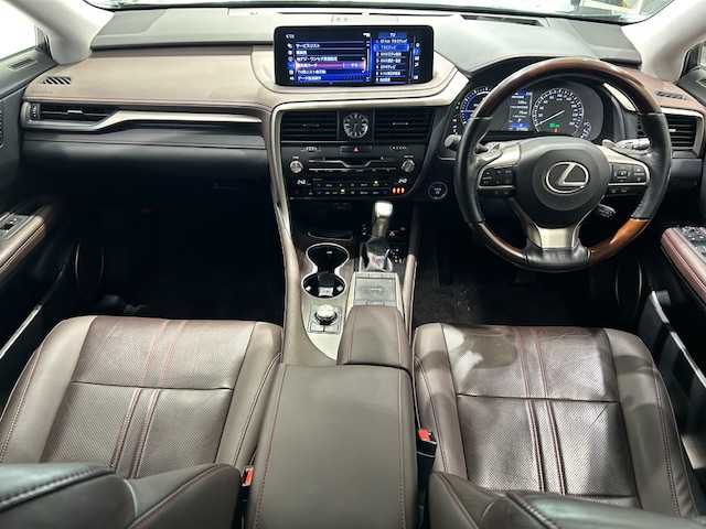 レクサス ＲＸ 450h バージョンL 宮城県 2022(令4)年 3.2万km テレーンカーキマイカM サンルーフ/トヨタセーフティセンス＋/・プリクラッシュセーフティ/・レーンキーピングアシスト/・レーダークルーズコントロール/・オートマチックハイビーム/・ロードサインアシスト/・先行者発進告知/純正ナビ/・アラウンドビューモニター/・フルセグTV/・Bluetooth/CD/AUX/ブラインドスポットモニター/パーキングサポートアラート/前後コーナーセンサー/ヘッドアップディスプレイ/オートブレーキホールド/電子パーキング/電動リアゲート/ETC2.0/前後ドライブレコーダー/100V充電/パドルシフト/ウッドコンビステアリング/・ステアリングヒーター/レザーシート/・シートメモリー（運転席/助手席）/・エアーシート（運転席/助手席）/・シートヒーター（全席）/・パワーシート（全席）/三眼LEDヘッドライト/・オートライト/・フォグランプ/純正アルミホイール/純正フロアマット