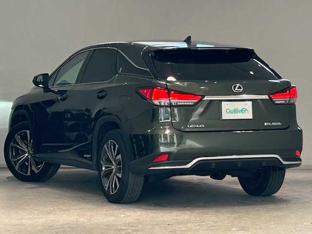 レクサス ＲＸ 450h バージョンL 宮城県 2022(令4)年 3.2万km テレーンカーキマイカM サンルーフ/トヨタセーフティセンス＋/・プリクラッシュセーフティ/・レーンキーピングアシスト/・レーダークルーズコントロール/・オートマチックハイビーム/・ロードサインアシスト/・先行者発進告知/純正ナビ/・アラウンドビューモニター/・フルセグTV/・Bluetooth/CD/AUX/ブラインドスポットモニター/パーキングサポートアラート/前後コーナーセンサー/ヘッドアップディスプレイ/オートブレーキホールド/電子パーキング/電動リアゲート/ETC2.0/前後ドライブレコーダー/100V充電/パドルシフト/ウッドコンビステアリング/・ステアリングヒーター/レザーシート/・シートメモリー（運転席/助手席）/・エアーシート（運転席/助手席）/・シートヒーター（全席）/・パワーシート（全席）/三眼LEDヘッドライト/・オートライト/・フォグランプ/純正アルミホイール/純正フロアマット