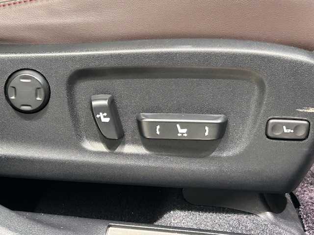 レクサス ＲＸ 450h バージョンL 宮城県 2022(令4)年 3.2万km テレーンカーキマイカM サンルーフ/トヨタセーフティセンス＋/・プリクラッシュセーフティ/・レーンキーピングアシスト/・レーダークルーズコントロール/・オートマチックハイビーム/・ロードサインアシスト/・先行者発進告知/純正ナビ/・アラウンドビューモニター/・フルセグTV/・Bluetooth/CD/AUX/ブラインドスポットモニター/パーキングサポートアラート/前後コーナーセンサー/ヘッドアップディスプレイ/オートブレーキホールド/電子パーキング/電動リアゲート/ETC2.0/前後ドライブレコーダー/100V充電/パドルシフト/ウッドコンビステアリング/・ステアリングヒーター/レザーシート/・シートメモリー（運転席/助手席）/・エアーシート（運転席/助手席）/・シートヒーター（全席）/・パワーシート（全席）/三眼LEDヘッドライト/・オートライト/・フォグランプ/純正アルミホイール/純正フロアマット