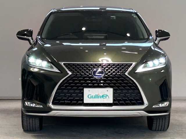 レクサス ＲＸ 450h バージョンL 宮城県 2022(令4)年 3.2万km テレーンカーキマイカM サンルーフ/トヨタセーフティセンス＋/・プリクラッシュセーフティ/・レーンキーピングアシスト/・レーダークルーズコントロール/・オートマチックハイビーム/・ロードサインアシスト/・先行者発進告知/純正ナビ/・アラウンドビューモニター/・フルセグTV/・Bluetooth/CD/AUX/ブラインドスポットモニター/パーキングサポートアラート/前後コーナーセンサー/ヘッドアップディスプレイ/オートブレーキホールド/電子パーキング/電動リアゲート/ETC2.0/前後ドライブレコーダー/100V充電/パドルシフト/ウッドコンビステアリング/・ステアリングヒーター/レザーシート/・シートメモリー（運転席/助手席）/・エアーシート（運転席/助手席）/・シートヒーター（全席）/・パワーシート（全席）/三眼LEDヘッドライト/・オートライト/・フォグランプ/純正アルミホイール/純正フロアマット