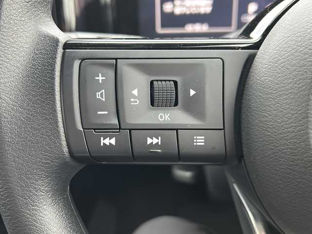 日産 ノート X 岐阜県 2022(令4)年 1.4万km スーパーブラック 登録時走行距離13429km/純正ナビ/全方位モニター/フルセグテレビ/インテリジェントルームミラー/置くだけ充電/プロパイロット/ブラインドスポットモニター/ビルトインETC/LEDヘッドライト/スマートキー/プッシュスタート/Bluetooth接続/オートマチックハイビーム/レーンキープアシスト/オートライト