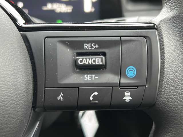 日産 ノート X 岐阜県 2022(令4)年 1.4万km スーパーブラック 登録時走行距離13429km/純正ナビ/全方位モニター/フルセグテレビ/インテリジェントルームミラー/置くだけ充電/プロパイロット/ブラインドスポットモニター/ビルトインETC/LEDヘッドライト/スマートキー/プッシュスタート/Bluetooth接続/オートマチックハイビーム/レーンキープアシスト/オートライト