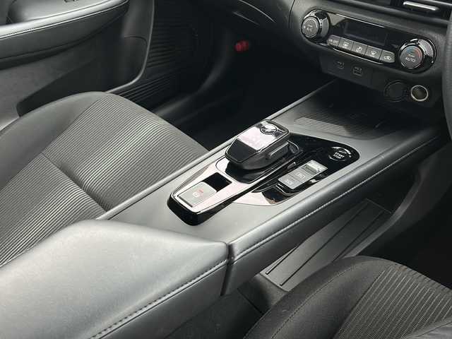 日産 ノート X 岐阜県 2022(令4)年 1.4万km スーパーブラック 登録時走行距離13429km/純正ナビ/全方位モニター/フルセグテレビ/インテリジェントルームミラー/置くだけ充電/プロパイロット/ブラインドスポットモニター/ビルトインETC/LEDヘッドライト/スマートキー/プッシュスタート/Bluetooth接続/オートマチックハイビーム/レーンキープアシスト/オートライト