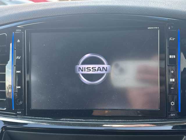 日産 エルグランド 250ハイウェイスターS 千葉県 2017(平29)年 5.4万km ブリリアントホワイトパール プッシュスタート/前側ドライブレコーダー/両側パワースライドドア/クルーズコントロール/オートライト/デュアルエアコン/横滑り防止装置/バックカメラ/Bluetooth接続/TVフルセグ/バックカメラ/電動格納ミラー/ビルトインETC