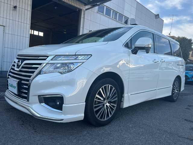 日産 エルグランド 250ハイウェイスターS 千葉県 2017(平29)年 5.4万km ブリリアントホワイトパール プッシュスタート/前側ドライブレコーダー/両側パワースライドドア/クルーズコントロール/オートライト/デュアルエアコン/横滑り防止装置/バックカメラ/Bluetooth接続/TVフルセグ/バックカメラ/電動格納ミラー/ビルトインETC