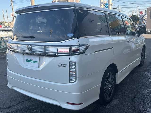 日産 エルグランド 250ハイウェイスターS 千葉県 2017(平29)年 5.4万km ブリリアントホワイトパール プッシュスタート/前側ドライブレコーダー/両側パワースライドドア/クルーズコントロール/オートライト/デュアルエアコン/横滑り防止装置/バックカメラ/Bluetooth接続/TVフルセグ/バックカメラ/電動格納ミラー/ビルトインETC