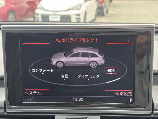アウディ Ａ６ アバント 2．8 FSI クワトロ 福岡県 2013(平25)年 12.1万km グレイシアホワイトメタリック プッシュスタート　/スマートキー　/純正ＥＴＣ　/パーキングアシスト　/ＷＡＣエアコン　/クルーズコントロール　/Ｆカメラ　/Ｂカメラ　/フルセグＴＶ　/純正ナビ　/純正アルミ　/純正フロアマット　/電動パワーシート/レザーシート/横滑り防止装置/オートライト/LEDヘッドライト/12Vソケット付き/ベンチシート/フルフラットシート/W＋サイド、カーテンエアバッグ/前後コーナーセンサー/オートライト、オートマチックハイビーム/シートヒーター(D席＋N席)/電動リアゲート