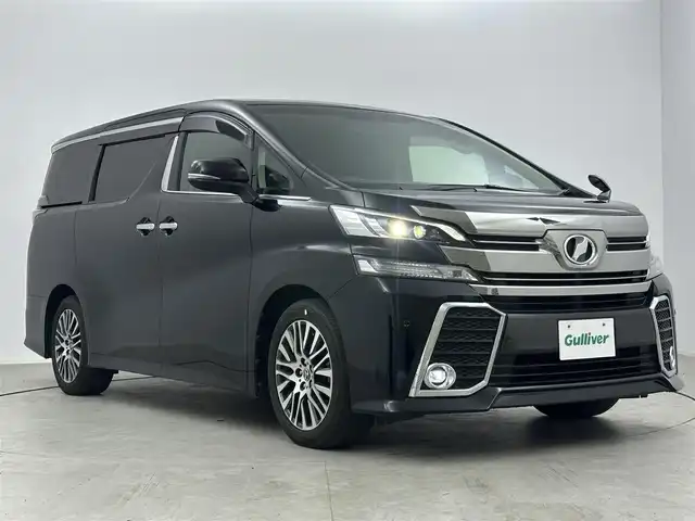 トヨタ ヴェルファイア Z Gエディション 愛知県 2016(平28)年 7.3万km ブラック 純正ナビ　/（フルセグＴＶ／ＢＴ／ＡＵＸ／DVD）　/クルーズコントロール　/バックカメラ　/前後コーナーセンサー　/電動リアゲート　/横滑り防止装置　/ステアリングヒーター　/両側パワースライドドア　/ＥＴＣ　/三列シート