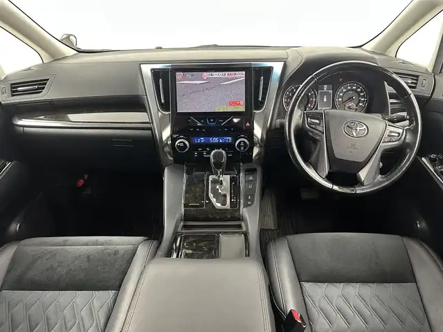 トヨタ ヴェルファイア Z Gエディション 愛知県 2016(平28)年 7.3万km ブラック 純正ナビ　/（フルセグＴＶ／ＢＴ／ＡＵＸ／DVD）　/クルーズコントロール　/バックカメラ　/前後コーナーセンサー　/電動リアゲート　/横滑り防止装置　/ステアリングヒーター　/両側パワースライドドア　/ＥＴＣ　/三列シート