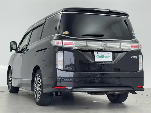 日産 エルグランド 250ハイウェイスターS 愛知県 2018(平30)年 4.7万km ファントムブラック 純正8インチSDナビ/（BT/CD/DVD/フルセグTV/AUX/SD)/フリップダウンモニター/バックカメラ/ハーフレザーシート/ETC/ドライブレコーダー/ドアバイザー/純正18インチAW/両側パワースライドドア/純正フロアマット/カーテンエアバッグ/クルコン/横滑り防止装置/オートライト/純正LEDヘッドライト