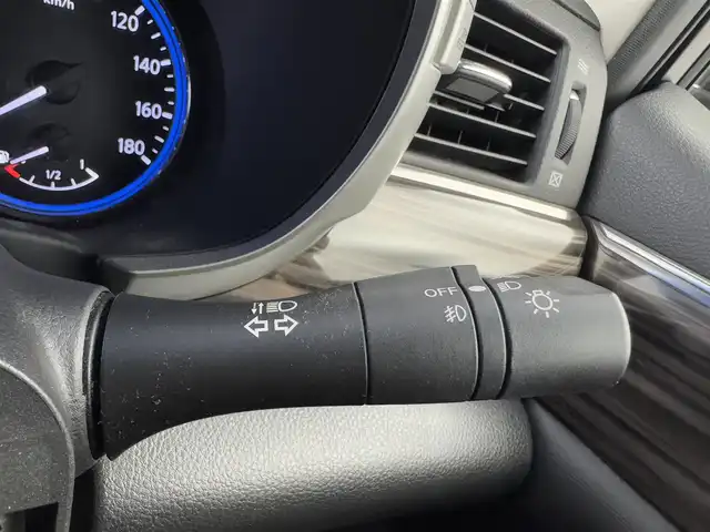 日産 エルグランド 250ハイウェイスターS 愛知県 2018(平30)年 4.7万km ファントムブラック 純正8インチSDナビ/（BT/CD/DVD/フルセグTV/AUX/SD)/フリップダウンモニター/バックカメラ/ハーフレザーシート/ETC/ドライブレコーダー/ドアバイザー/純正18インチAW/両側パワースライドドア/純正フロアマット/カーテンエアバッグ/クルコン/横滑り防止装置/オートライト/純正LEDヘッドライト