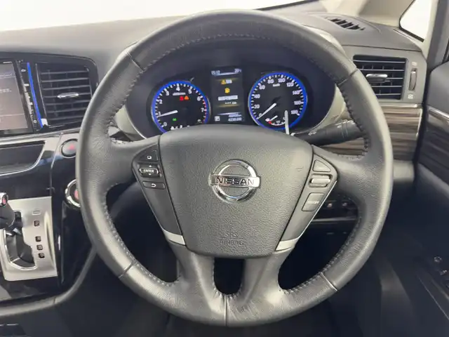 日産 エルグランド 250ハイウェイスターS 愛知県 2018(平30)年 4.7万km ファントムブラック 純正8インチSDナビ/（BT/CD/DVD/フルセグTV/AUX/SD)/フリップダウンモニター/バックカメラ/ハーフレザーシート/ETC/ドライブレコーダー/ドアバイザー/純正18インチAW/両側パワースライドドア/純正フロアマット/カーテンエアバッグ/クルコン/横滑り防止装置/オートライト/純正LEDヘッドライト