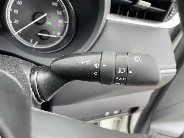 トヨタ ハリアー Z 富山県 2021(令3)年 2万km ホワイトパールクリスタルシャイン ワンオーナー／/４ＷＤ／/メーカーナビ／/フルセグＴＶ／/Ｂｌｕｅｔｏｏｔｈ／/ＪＢＬプレミアムサウンド／/置くだけ充電/バックカメラ／/コーナーセンサー/セーフティセンス/レーダークルーズコントロール／/レーンキープアシスト／/パワーバックドア／/オートマチックハイビーム/LEDオートライト/LEDフォグライト