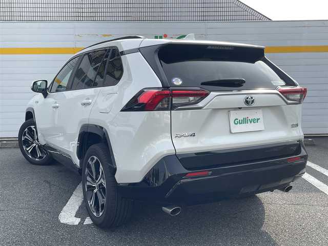 トヨタ ＲＡＶ４ ＰＨＶ Z 埼玉県 2023(令5)年 2.9万km プラチナホワイトパールマイカ 10.5インチ純正DA/アラウンドビューカメラ/充電ケーブル車載/全席シートヒーター/アラウンドビュー カメラ/BSM/HUD/デジタルインナーミラー　/100V1500W 電源（ラゲッジルーム）/ETC2.0 /社外ツイーター/スマートキー/ドラレコ前後/ステアリングヒーター/オートハイビーム