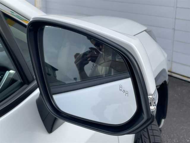 トヨタ ＲＡＶ４ ＰＨＶ Z 埼玉県 2023(令5)年 2.9万km プラチナホワイトパールマイカ 10.5インチ純正DA/アラウンドビューカメラ/充電ケーブル車載/全席シートヒーター/アラウンドビュー カメラ/BSM/HUD/デジタルインナーミラー　/100V1500W 電源（ラゲッジルーム）/ETC2.0 /社外ツイーター/スマートキー/ドラレコ前後/ステアリングヒーター/オートハイビーム