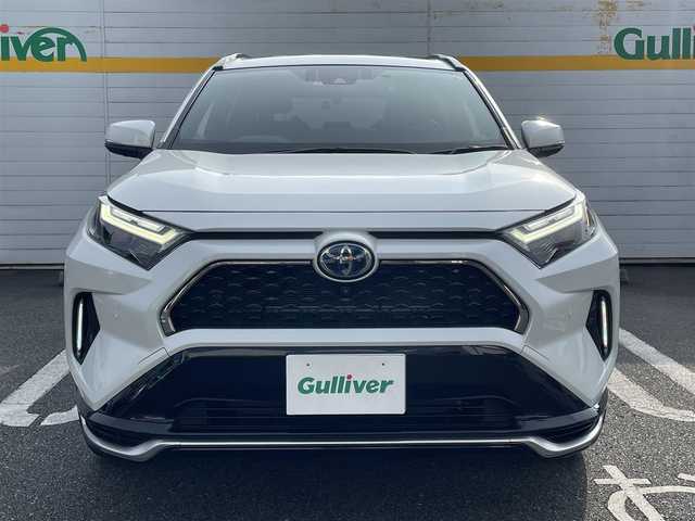 トヨタ ＲＡＶ４ ＰＨＶ Z 埼玉県 2023(令5)年 2.9万km プラチナホワイトパールマイカ 10.5インチ純正DA/アラウンドビューカメラ/充電ケーブル車載/全席シートヒーター/アラウンドビュー カメラ/BSM/HUD/デジタルインナーミラー　/100V1500W 電源（ラゲッジルーム）/ETC2.0 /社外ツイーター/スマートキー/ドラレコ前後/ステアリングヒーター/オートハイビーム
