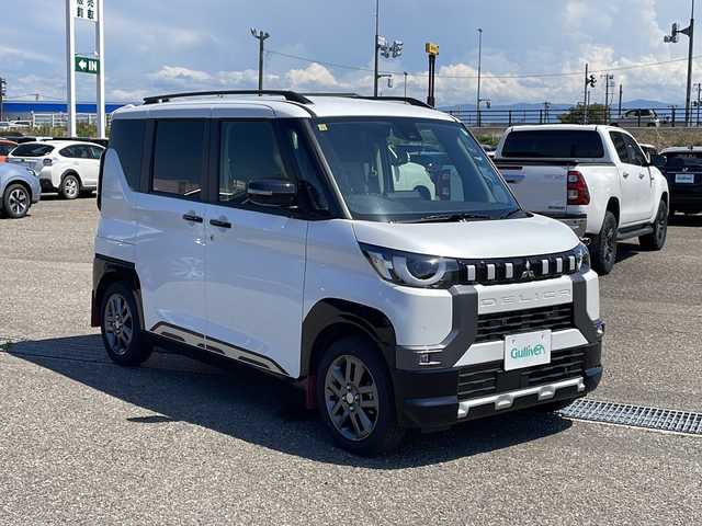 三菱 デリカミニ T プレミアム 新潟県 2023(令5)年 0.2万km アメジストブラック/シルキーホワイト 4WD/ディスプレイオーディオ/BT/USB/全方位カメラ/衝突被害軽減ブレーキ/レーンキープアシスト/レーダークルーズコントロール/両側パワースライドドア/半革シート/ベンチシート/シートヒーター /ステアリングヒーター/ステアリングスイッチ/パドルシフト/コーナーセンサー/スマートキー/プッシュスタート/LEDヘッドライト/オートライト/オートハイビーム/フォグランプ/純正15インチアルミホイール