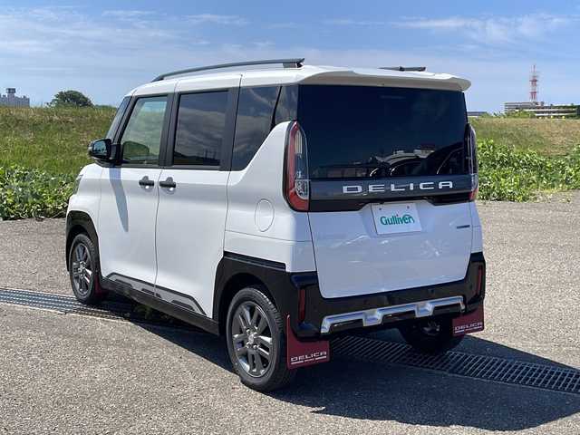 三菱 デリカミニ T プレミアム 新潟県 2023(令5)年 0.2万km アメジストブラック/シルキーホワイト 4WD/ディスプレイオーディオ/BT/USB/全方位カメラ/衝突被害軽減ブレーキ/レーンキープアシスト/レーダークルーズコントロール/両側パワースライドドア/半革シート/ベンチシート/シートヒーター /ステアリングヒーター/ステアリングスイッチ/パドルシフト/コーナーセンサー/スマートキー/プッシュスタート/LEDヘッドライト/オートライト/オートハイビーム/フォグランプ/純正15インチアルミホイール