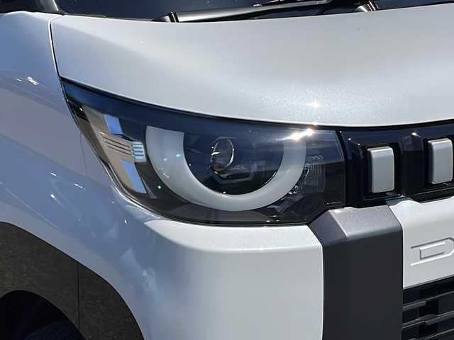 三菱 デリカミニ T プレミアム 新潟県 2023(令5)年 0.2万km アメジストブラック/シルキーホワイト 4WD/ディスプレイオーディオ/BT/USB/全方位カメラ/衝突被害軽減ブレーキ/レーンキープアシスト/レーダークルーズコントロール/両側パワースライドドア/半革シート/ベンチシート/シートヒーター /ステアリングヒーター/ステアリングスイッチ/パドルシフト/コーナーセンサー/スマートキー/プッシュスタート/LEDヘッドライト/オートライト/オートハイビーム/フォグランプ/純正15インチアルミホイール