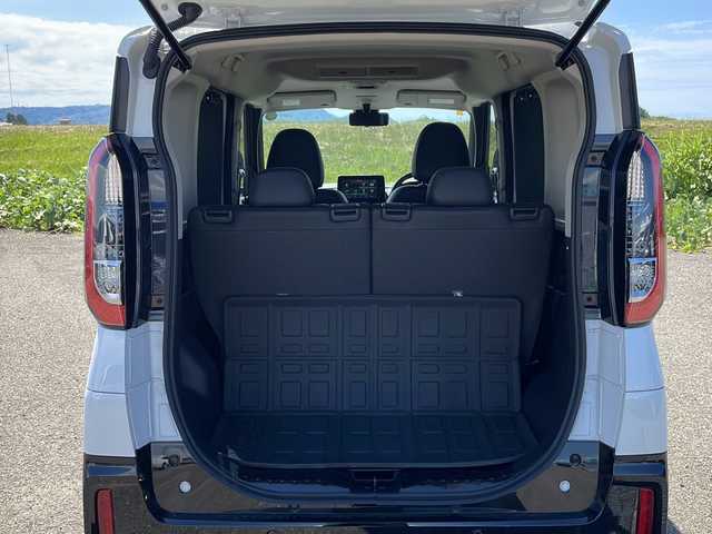 三菱 デリカミニ T プレミアム 新潟県 2023(令5)年 0.2万km アメジストブラック/シルキーホワイト 4WD/ディスプレイオーディオ/BT/USB/全方位カメラ/衝突被害軽減ブレーキ/レーンキープアシスト/レーダークルーズコントロール/両側パワースライドドア/半革シート/ベンチシート/シートヒーター /ステアリングヒーター/ステアリングスイッチ/パドルシフト/コーナーセンサー/スマートキー/プッシュスタート/LEDヘッドライト/オートライト/オートハイビーム/フォグランプ/純正15インチアルミホイール
