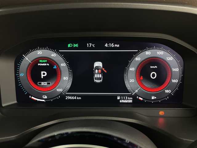 日産 エクストレイル G 鹿児島県 2023(令5)年 3万km ブリリアントホワイトパール ワンオーナー/純正12.3インチナビ/Bluetooth/フルセグテレビ/電動リアゲート/プロパイロット/ブラインドスポットモニター/メモリーシート/ヘッドアップディスプレイ/AC100V/デジタルインナーミラー/ワイヤレス充電/全方位カメラ/D/Nパワーシート/パーキングアシスト/前後ドライブレコーダー/前席シートヒーター/ETC2.0