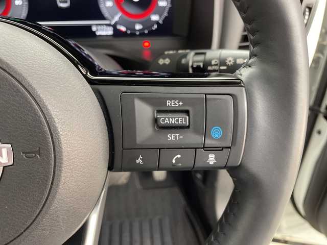 日産 エクストレイル G 鹿児島県 2023(令5)年 3万km ブリリアントホワイトパール ワンオーナー/純正12.3インチナビ/Bluetooth/フルセグテレビ/電動リアゲート/プロパイロット/ブラインドスポットモニター/メモリーシート/ヘッドアップディスプレイ/AC100V/デジタルインナーミラー/ワイヤレス充電/全方位カメラ/D/Nパワーシート/パーキングアシスト/前後ドライブレコーダー/前席シートヒーター/ETC2.0