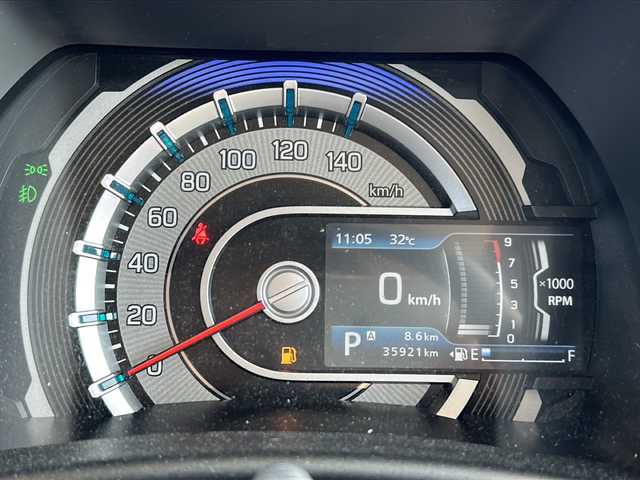 スズキ ハスラー HYBRID X 秋田県 2023(令5)年 3.6万km クールカーキPM 社外CDデッキ/純正15インチアルミ/４WD/後方コーナーセンサー/ワンオーナー/スペアキー