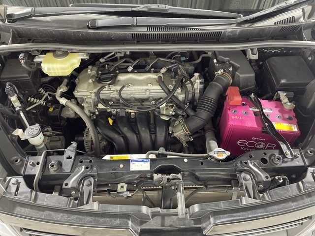 トヨタ ヴォクシー ZS 神奈川県 2015(平27)年 3万km ブラック 社外7型SDナビゲーション【700W】/社外フリップダウンモニター【TMX-RM3005】/フルセグ　SD　CD DVD　HDMI　AUX　Bluetooth　USB/バックカメラ/両側電動スライドドア【サンシェード】/アイドリングストップ/ビルトインETC/ECO/革巻きステアリング/プッシュスタート/スマートキー/LEDヘッドランプ/フロントフォグランプ/純正16インチアルミホイール/社外テールランプ/純正サイド/リアスポイラー/スペアキー