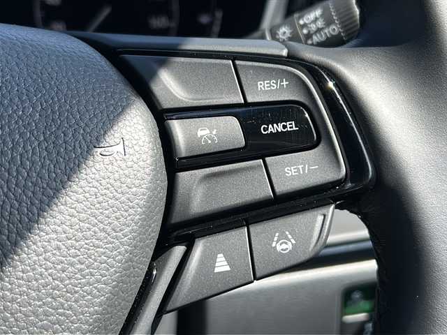 ホンダ オデッセイ ハイブリッド e:HEVアブソルート EXブラックED 茨城県 2024(令6)年 0.9万km 黒 Honda SENSING/純正9インチHonda CONNECTナビ/-フルセグTV　Bluetooth /全周囲 バック フロント サイドカメラ/両側パワースライドドア/路外逸脱抑制機能/渋滞追従機能付アダプティブクルーズコントロール/車線維持支援システム/オートハイビーム/ブラインドスポットインフォメーション/LEDシーケンシャルターンシグナルランプ/LEDオートヘッドライト LEDフォグライト/本革シート/前席後席シートヒーター/純正18インチアルミホイール/本革巻ステアリングホイール/ステアリングスイッチ/ワイヤレス充電/スマートキー/ビルトインETC2.0