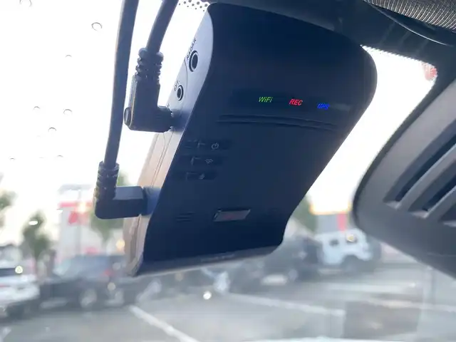 ボルボ ＸＣ６０ T8 ポールスターエンジニアード 福岡県 2020(令2)年 4.8万km クリスタルホワイトP ・サンルーフ/・アダプティブクルーズコントロール/・純正ナビ/BT/USB/carplay/・全方位カメラ/・ハーフレザーシート/シートヒーター/・ドライブレコーダー/・フルセグ/・ETC/・純正21AW/・ステアリングヒーター/・LEDライト/・BLIS/・ワイヤレス充電/・スペアキー/・保証書/・取扱説明書