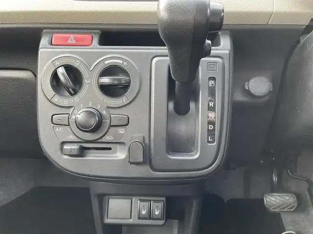 スズキ アルト L 福島県 2019(平31)年 9.6万km アーバンブラウンパールメタリック ４WD/アイドリングストップ/Sエネチャージ/純正オーディオ/前席シートヒーター/リモコンキー/ABS/保証書/取説書/スタッドレスタイヤ積込