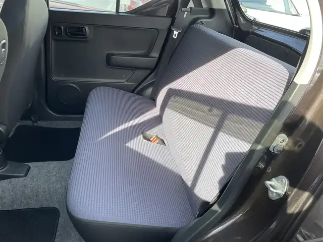 スズキ アルト L 福島県 2019(平31)年 9.6万km アーバンブラウンパールメタリック ４WD/アイドリングストップ/Sエネチャージ/純正オーディオ/前席シートヒーター/リモコンキー/ABS/保証書/取説書/スタッドレスタイヤ積込