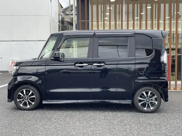 ホンダ Ｎ ＢＯＸ カスタム G L ホンダセンシング 千葉県 2020(令2)年 10.6万km クリスタルブラックパール (株)IDOMが運営する【じしゃロン八千代店】の自社ローン対象車両になります。こちらは現金またはオートローンご利用時の価格です。自社ローンご希望の方は別途その旨お申付け下さい/ETC/Bluetooth接続/パワースライドドア