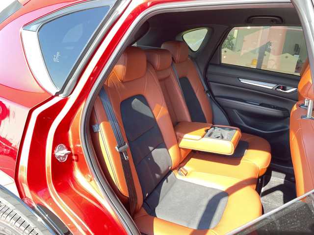 マツダ ＣＸ－５ XD レトロスポーツED 愛知県 2024(令6)年 0.9万km ソウルレッドクリスタルM プレミアムサウンドBOSE/純正10.25型ナビ　SDカードなし/全方位カメラ/レーダークルーズコントロール/シートヒーター/バックカメラ/電動リアゲート/パワーシート/ヘッドアップディスプレイ/コーナーセンサー/純正アルミホイール/ブラインドスポットモニター/LEDヘッドライト/パドルシフト/ステアリングヒーター/レーンキープアシスト/オートマチックハイビーム/ワイヤレス充電機/ドライブレコーダー/ETC/衝突軽減システム/フルセグ/ステアリングスイッチ/スマートキー/プッシュスタート