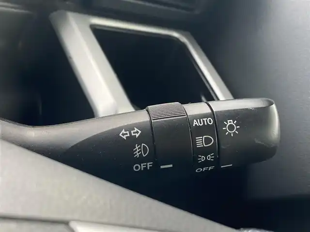 ダイハツ ウェイク G SA 兵庫県 2015(平27)年 8.7万km ブラックマイカメタリック 純正８型ナビ/・TV.BT.AM.FM/衝突軽減装置/バックカメラ/両側パワースライドドア/オートエアコン/電格ミラー/革巻きステアリング/ＥＴＣ/純正フロアマット/純正ドアバイザー