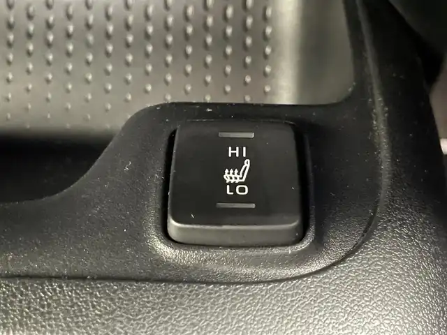 トヨタ カローラツーリング ハイブリッド ダブルバイビー 愛知県 2021(令3)年 3万km スパークリングブラックパールクリスタルシャイン 純正９型ＤＡナビＴＶ　バックカメラ　禁煙車　ハーフレザー　シートヒーター　ＢＳＭ　ＥＴＣ２．０　ハンドルヒーター　前後ドラレコ　ＬＥＤライト　セーフティセンス　衝突軽減　追従クルコン　電動パーキングＢ