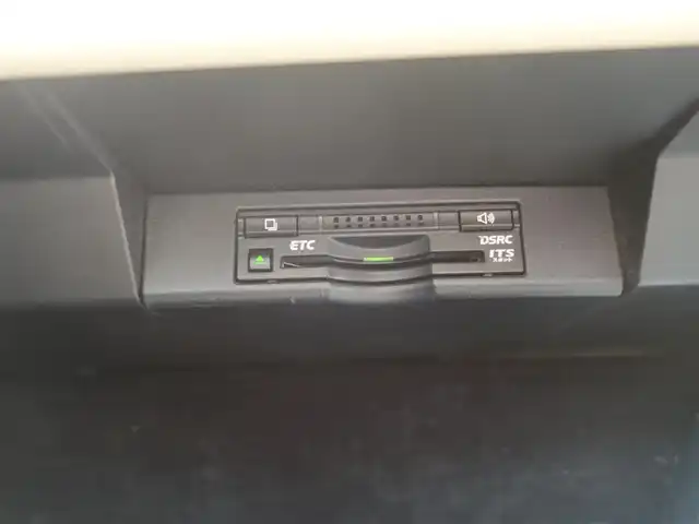 レクサス ＮＸ 300h バージョンL 山形県 2015(平27)年 9.7万km ソニッククォーツ 衝突被害軽減/純正SDナビ/　　【CD DVD BD BT フルセグ USB AUX MSV】/バックカメラ/電動リアゲート/アダプティブクルーズコントロール/LEDオートライト/レザーシート/パワーシート/シートヒーター/シートエアコン/純正18インチアルミホイール/ドライブレコーダー/アイドリングストップ/ステアリングスイッチ/ステアリングヒーター/パドルシフト/電動格納ウィンカーミラー/フォグランプ/スマートキー×２/カードキー/ETC2.0