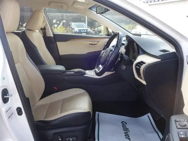 レクサス ＮＸ 300h バージョンL 山形県 2015(平27)年 9.7万km ソニッククォーツ 衝突被害軽減/純正SDナビ/　　【CD DVD BD BT フルセグ USB AUX MSV】/バックカメラ/電動リアゲート/アダプティブクルーズコントロール/LEDオートライト/レザーシート/パワーシート/シートヒーター/シートエアコン/純正18インチアルミホイール/ドライブレコーダー/アイドリングストップ/ステアリングスイッチ/ステアリングヒーター/パドルシフト/電動格納ウィンカーミラー/フォグランプ/スマートキー×２/カードキー/ETC2.0