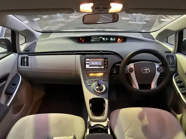 トヨタ プリウス S　LEDエディション 静岡県 2010(平22)年 17.5万km ホワイトパールクリスタルシャイン ユーザー買取車/純正ディーラーナビ/・FM/AM/CD/DVD/ワンセグ/HDD/ステアリングスイッチ/電動格納ミラー/ビルトインETC/ウィンカーミラー/HIDライト