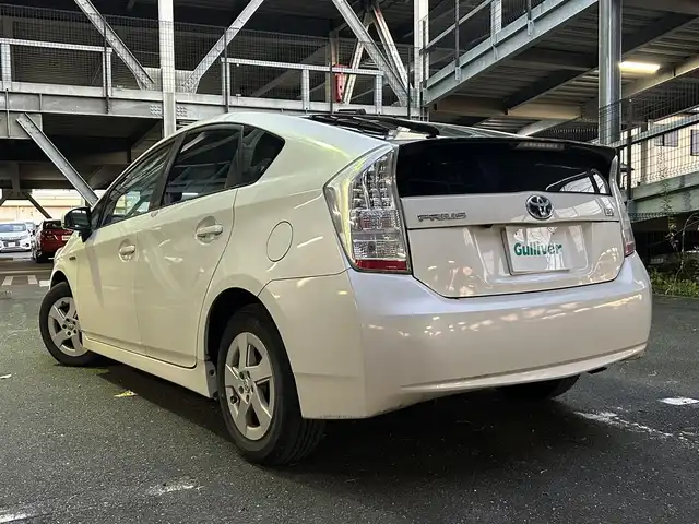 トヨタ プリウス S　LEDエディション 静岡県 2010(平22)年 17.5万km ホワイトパールクリスタルシャイン ユーザー買取車/純正ディーラーナビ/・FM/AM/CD/DVD/ワンセグ/HDD/ステアリングスイッチ/電動格納ミラー/ビルトインETC/ウィンカーミラー/HIDライト