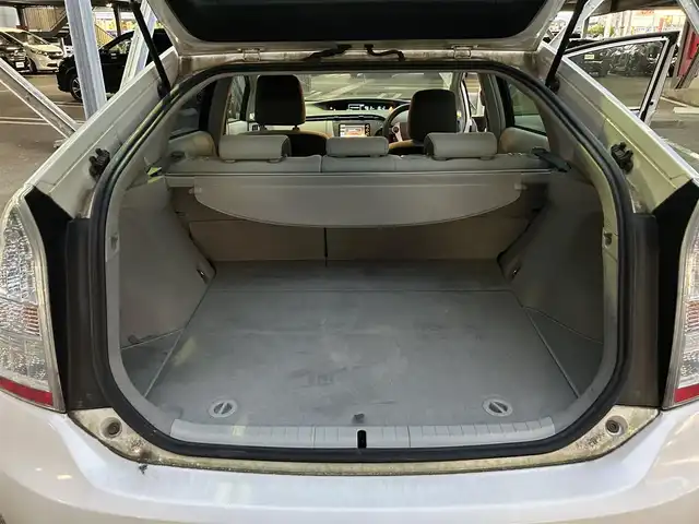 トヨタ プリウス S　LEDエディション 静岡県 2010(平22)年 17.5万km ホワイトパールクリスタルシャイン ユーザー買取車/純正ディーラーナビ/・FM/AM/CD/DVD/ワンセグ/HDD/ステアリングスイッチ/電動格納ミラー/ビルトインETC/ウィンカーミラー/HIDライト