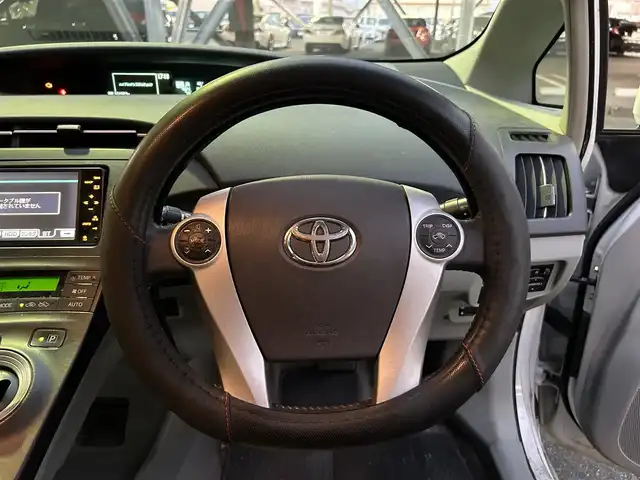 トヨタ プリウス S　LEDエディション 静岡県 2010(平22)年 17.5万km ホワイトパールクリスタルシャイン ユーザー買取車/純正ディーラーナビ/・FM/AM/CD/DVD/ワンセグ/HDD/ステアリングスイッチ/電動格納ミラー/ビルトインETC/ウィンカーミラー/HIDライト