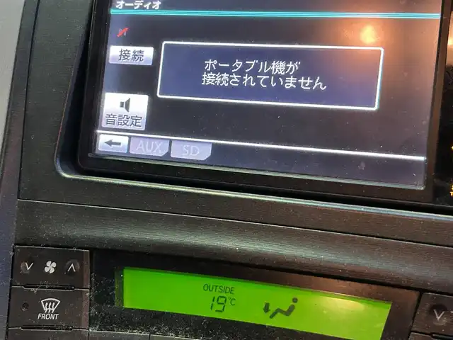 トヨタ プリウス S　LEDエディション 静岡県 2010(平22)年 17.5万km ホワイトパールクリスタルシャイン ユーザー買取車/純正ディーラーナビ/・FM/AM/CD/DVD/ワンセグ/HDD/ステアリングスイッチ/電動格納ミラー/ビルトインETC/ウィンカーミラー/HIDライト