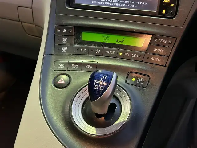 トヨタ プリウス S　LEDエディション 静岡県 2010(平22)年 17.5万km ホワイトパールクリスタルシャイン ユーザー買取車/純正ディーラーナビ/・FM/AM/CD/DVD/ワンセグ/HDD/ステアリングスイッチ/電動格納ミラー/ビルトインETC/ウィンカーミラー/HIDライト